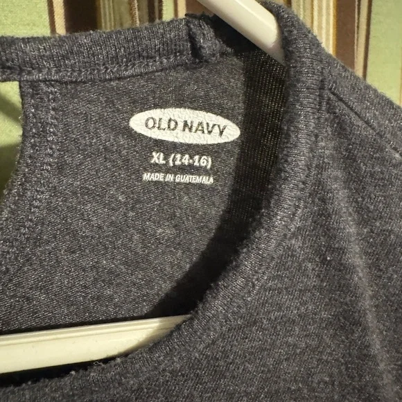 Old Navy Gray Tee with Pink and Blue Graphic - Picture 4 of 4